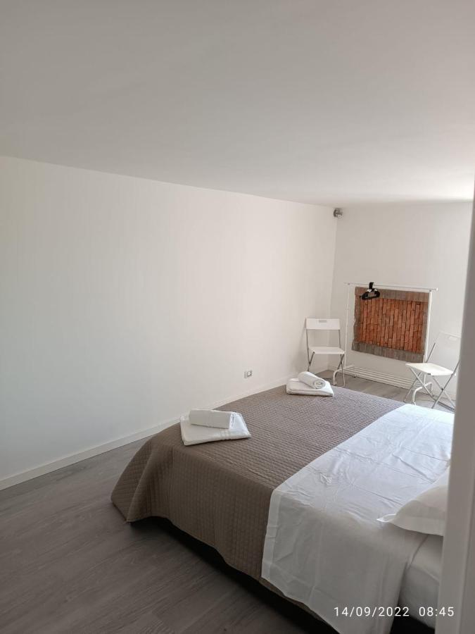 Di Fronzo Guest House T Triggiano Exterior foto